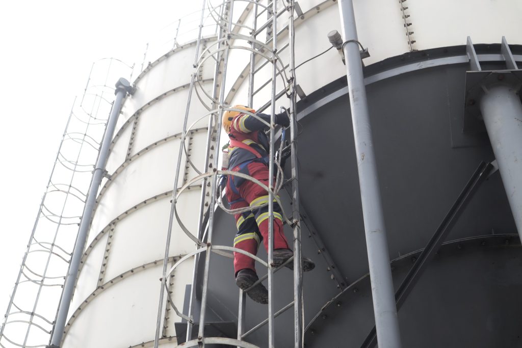 RIKSA UJI PESAWAT UAP DAN BEJANA TEKAN