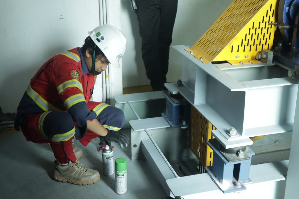 RIKSA UJI ELEVATOR DAN ESKALATOR