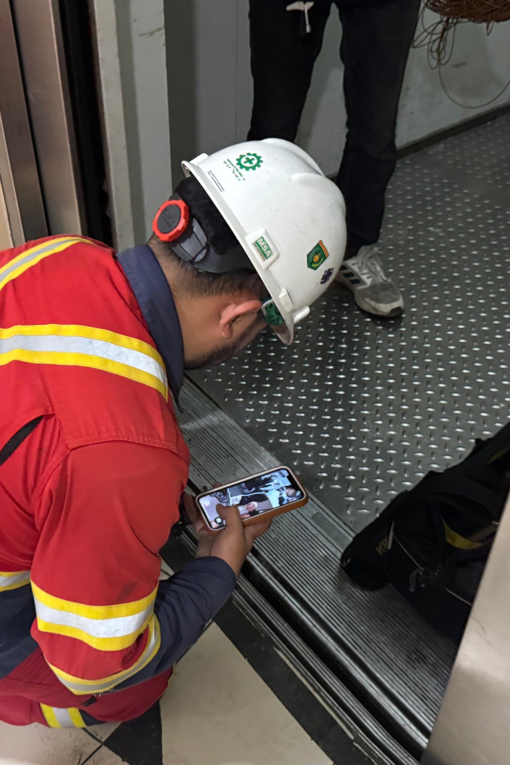 Elevator dan Eskalator