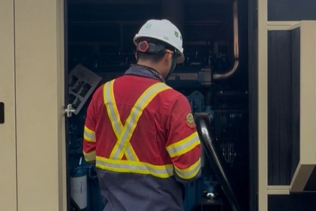 Pemeriksaan_Uji Riksa Generator Set pada PT CGGC